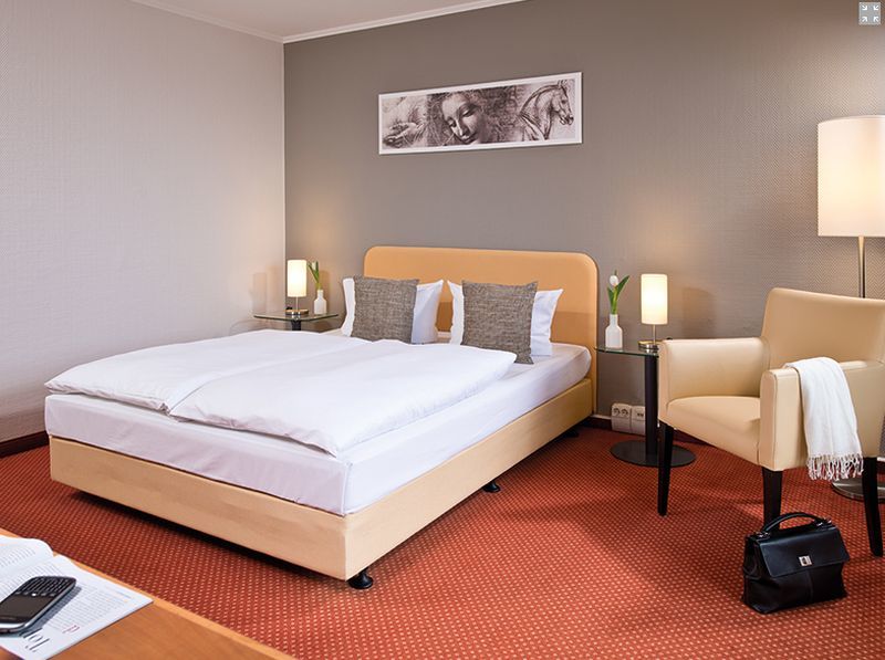 Leonardo 4* Heidelberg